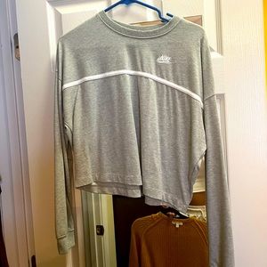 Nike light weight long sleeve